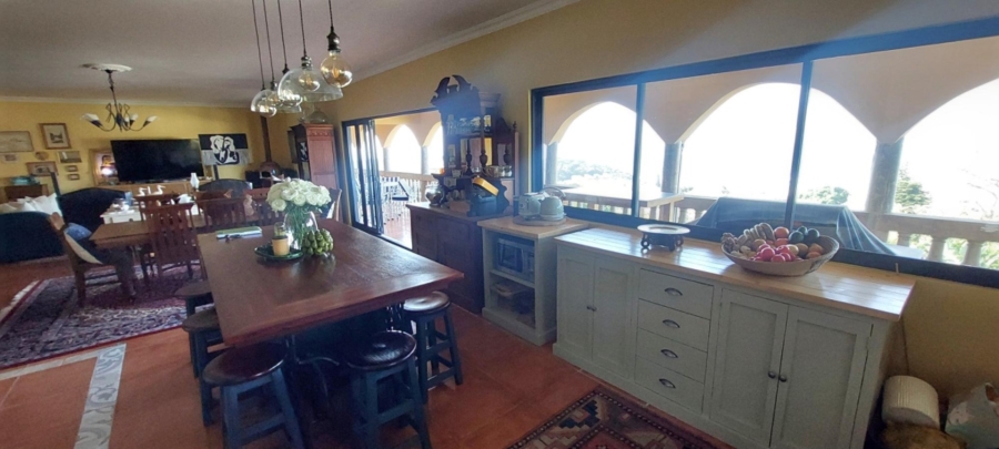 6 Bedroom Property for Sale in Cintsa East Eastern Cape